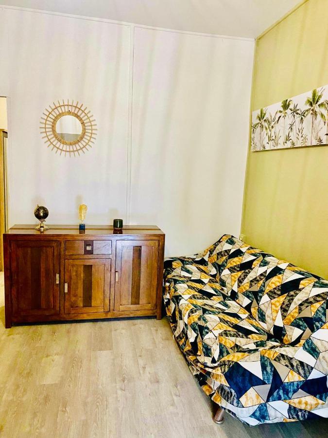 Jolex Apartment Сен-Пиер Екстериор снимка
