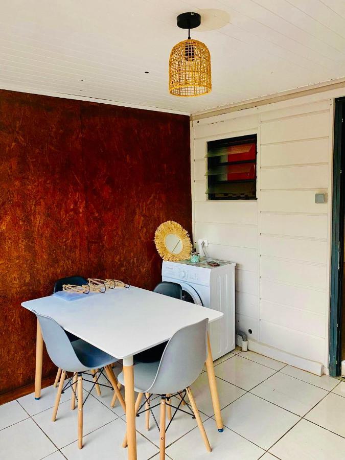 Jolex Apartment Сен-Пиер Екстериор снимка
